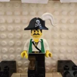 LEGO pi050 Pirat mit grüner Weste und Holzbein Minifigur